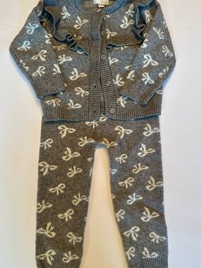 Gray Bow Knit Two-Piece Set - Baby Girl
